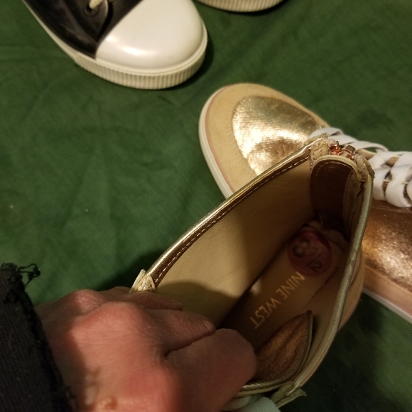 High Tops - Picture 2 of 3